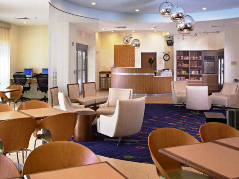 Springhill Suites St. Louis Брентвуд Ресторан фото
