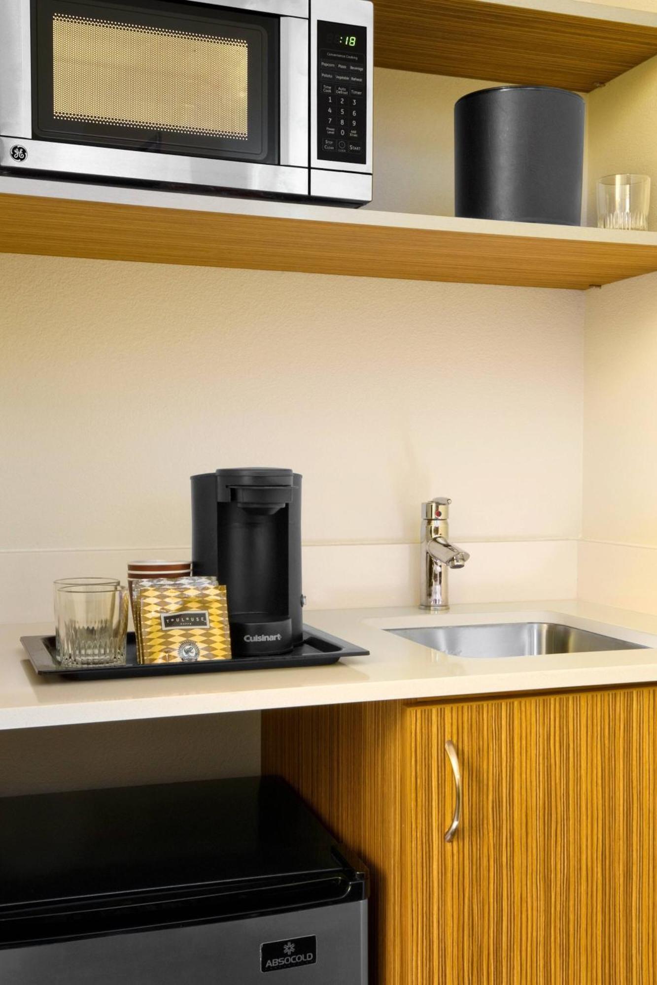 Springhill Suites St. Louis Брентвуд Экстерьер фото